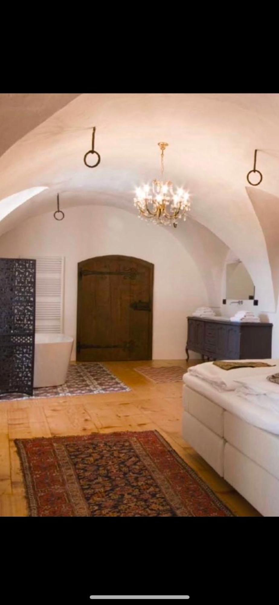 Hotel Schloss Freudenstein Appiano Sulla Strada Del Vino